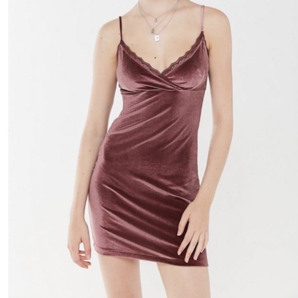 Urban Outfitters Velvet ”Bernadette Dress”